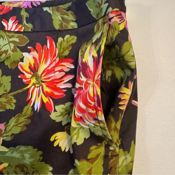 Liz Claiborne Skort Womens size 10 Brown Green Pink Red Floral Golf - Picture 4 of 7
